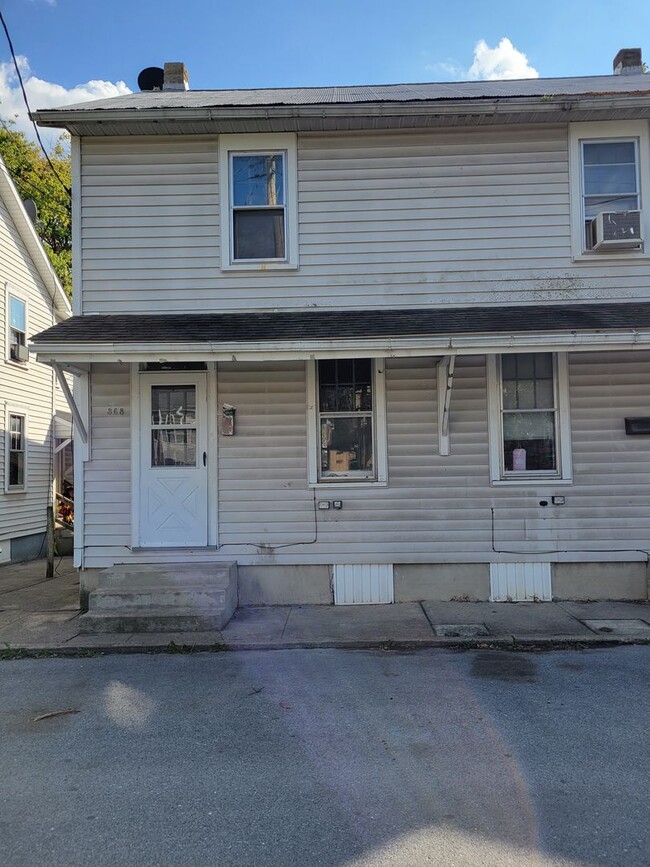 property at 372-374 Tolbert Ave