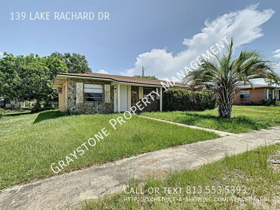 139 Lake Rachard Dr in Lake Placid, FL - Building Photo