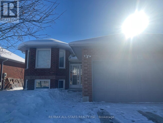 property at 39 McGibbon Blvd