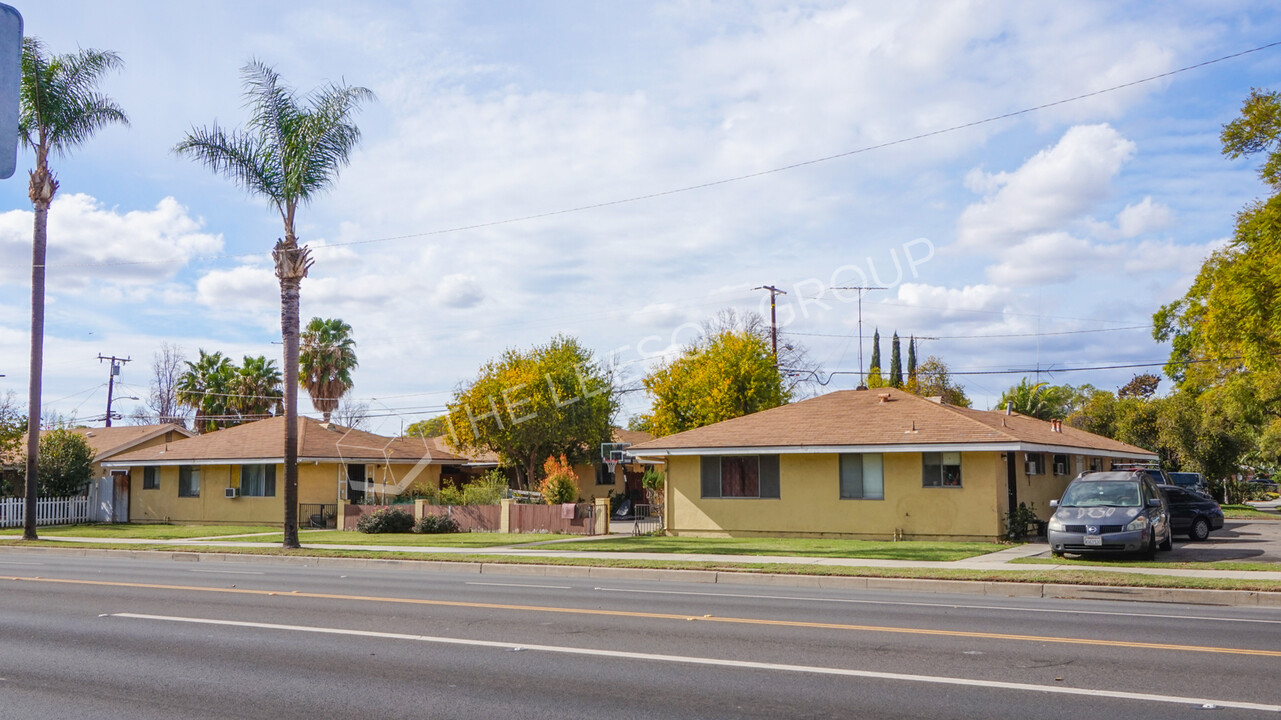 2248 Bristol in Santa Ana, CA - Building Photo