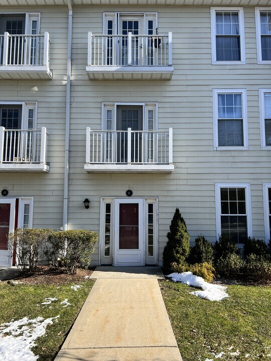 31 Greenridge Ave in White Plains, NY - Building Photo