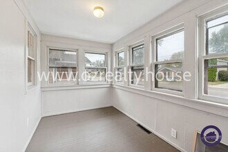 1749 Berdan Ave in Toledo, OH - Building Photo - Building Photo