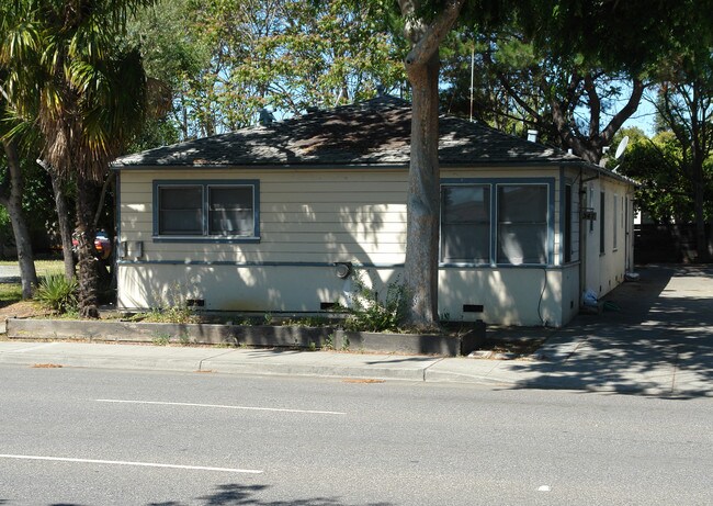 345-347 S Mathilda Ave in Sunnyvale, CA - Foto de edificio - Building Photo