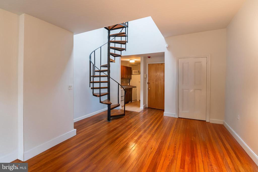 1527 Pine St in Philadelphia, PA - Building Photo