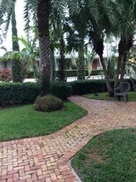 1815 Middle River Dr in Fort Lauderdale, FL - Building Photo