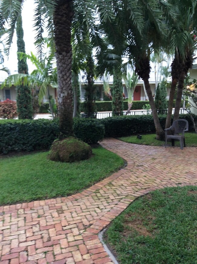 1815 Middle River Dr