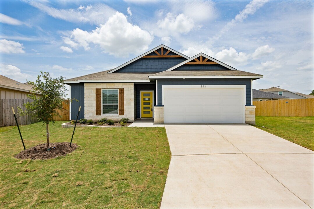 711 Winscott Ave in Temple, TX - Building Photo