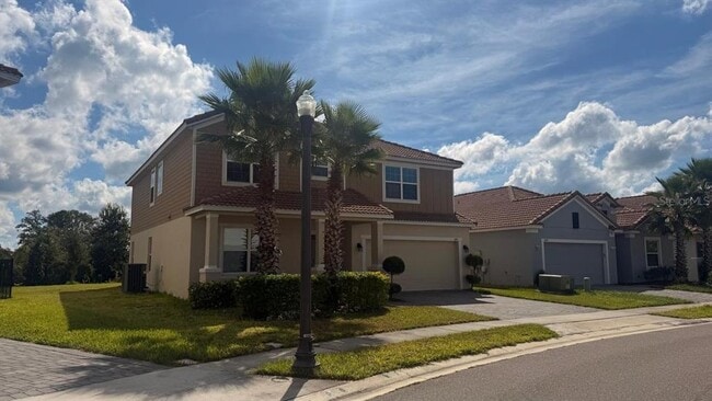1095 Oak Bluff Dr in Davenport, FL - Building Photo - Building Photo