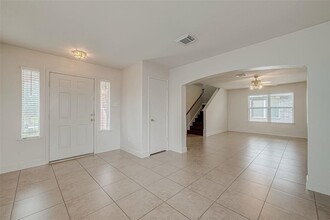 5646 Tiger Lilly Way in Houston, TX - Building Photo - Building Photo