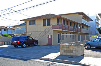 733 Birch St in Honolulu, HI - Foto de edificio - Building Photo