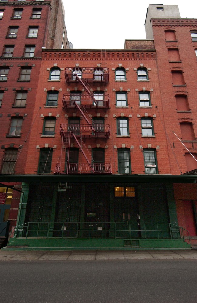 70-72 Laight St in New York, NY - Foto de edificio - Building Photo