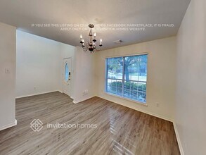 111 Riverbreeze Ct in Dickinson, TX - Foto de edificio - Building Photo