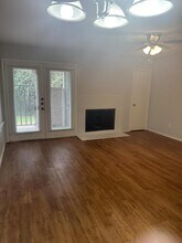 2300 Balsam Dr in Arlington, TX - Building Photo - Building Photo