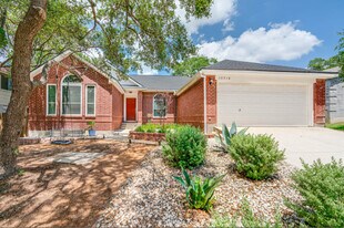 15718 Knollrun in San Antonio, TX - Building Photo