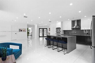 941 NE 83rd St in Miami, FL - Building Photo - Building Photo