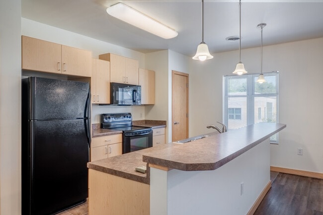 Cannery Square Apartments in Sun Prairie, WI - Building Photo - Interior Photo