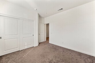 34596 Silky Dogwood Dr in Winchester, CA - Building Photo - Building Photo