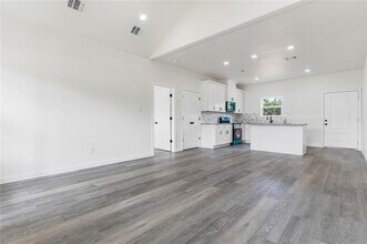 3426 Sumac Dr in Granbury, TX - Building Photo - Building Photo