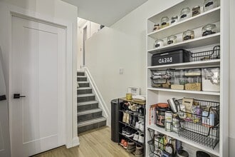 527 Broadhead Av in Ottawa, ON - Building Photo - Building Photo