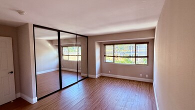 3131 Via Alicante, Unit 201 in La Jolla, CA - Building Photo - Building Photo