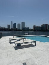 4000 NE 168th St, Unit 110A in Miami, FL - Building Photo - Building Photo