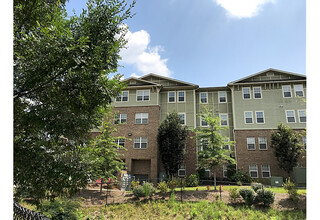 Manor at Scott's Crossing in Atlanta, GA - Building Photo - Building Photo