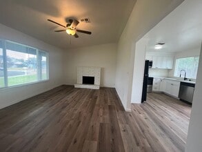 1338 Alfa Romeo Ct in Manteca, CA - Building Photo - Building Photo