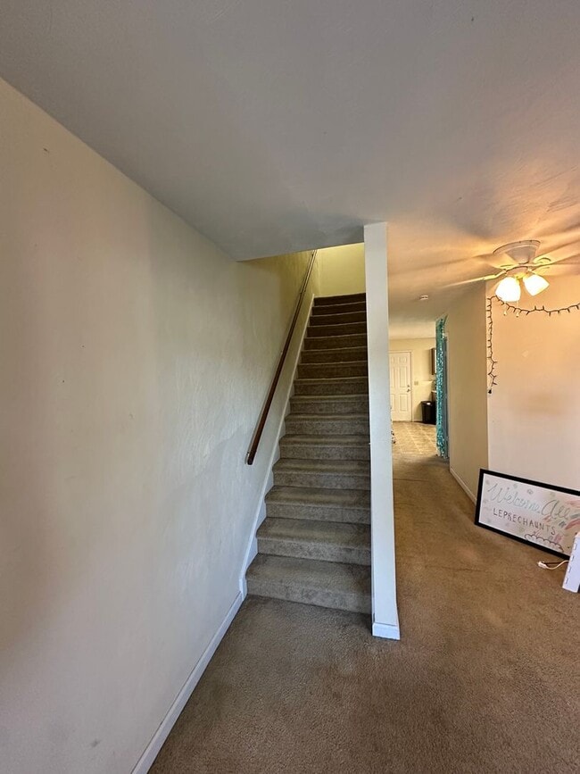 215 Pheasant Run Dr in Blacksburg, VA - Building Photo - Building Photo