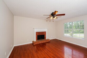 5920 Creekwood Rd in Birmingham, AL - Foto de edificio - Building Photo