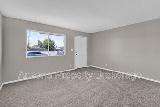3934 E Piccadilly Rd in Phoenix, AZ - Building Photo - Building Photo