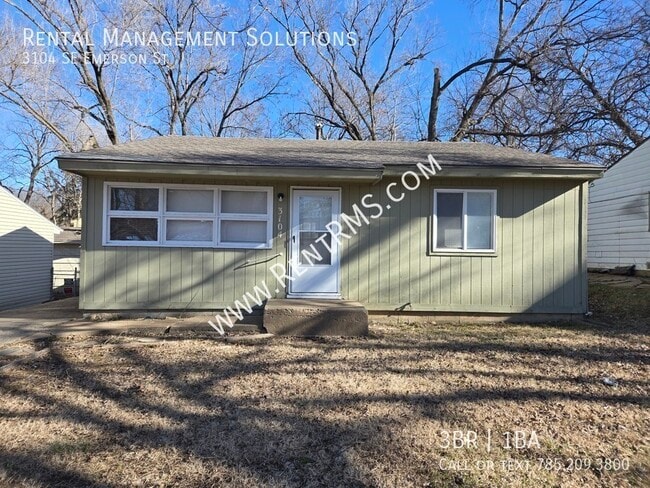 property at 3104 SE Emerson St