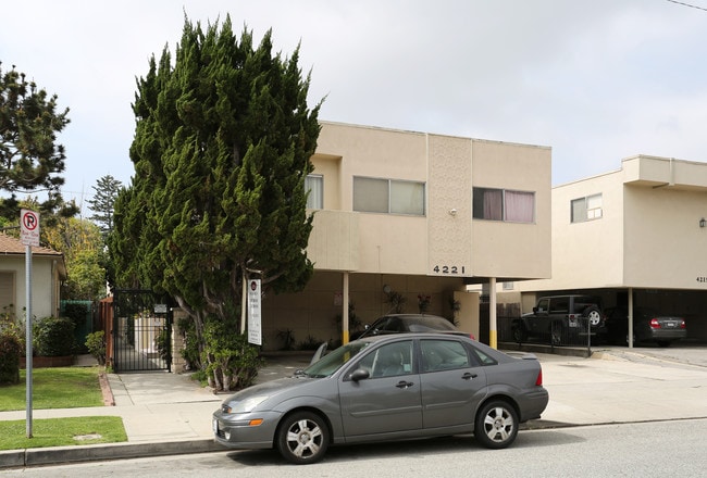 4221 Mclaughlin Ave in Los Angeles, CA - Building Photo - Building Photo