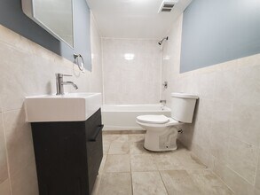 192 Grant Ave, Unit B in Jersey City, NJ - Building Photo - Building Photo