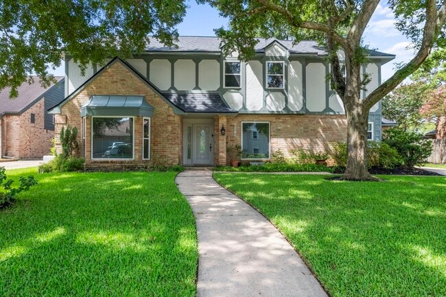 property at 3174 La Quinta Dr