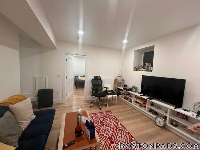 property at 14 Myrtle Ave