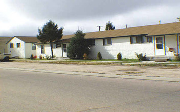 412-422 Arrawanna St in Colorado Springs, CO - Building Photo - Building Photo