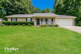 1430 Country Ln Dr NE