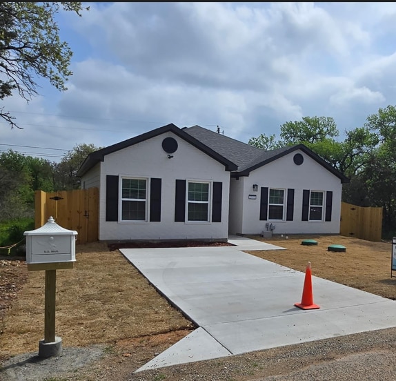 property at 3513 Tomahawk Dr