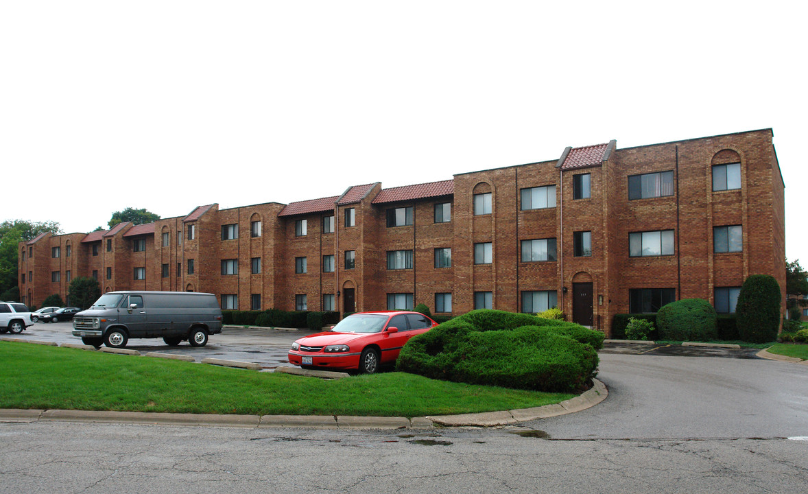 Mission Creek in Palatine, IL - Foto de edificio