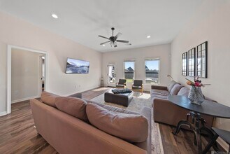 1343 Rustic Pine Dr in Baton Rouge, LA - Building Photo - Building Photo