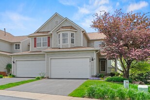 259 Grand Ridge Rd in St. Charles, IL - Building Photo