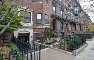 125 Beacon St, Unit 3 Apartments