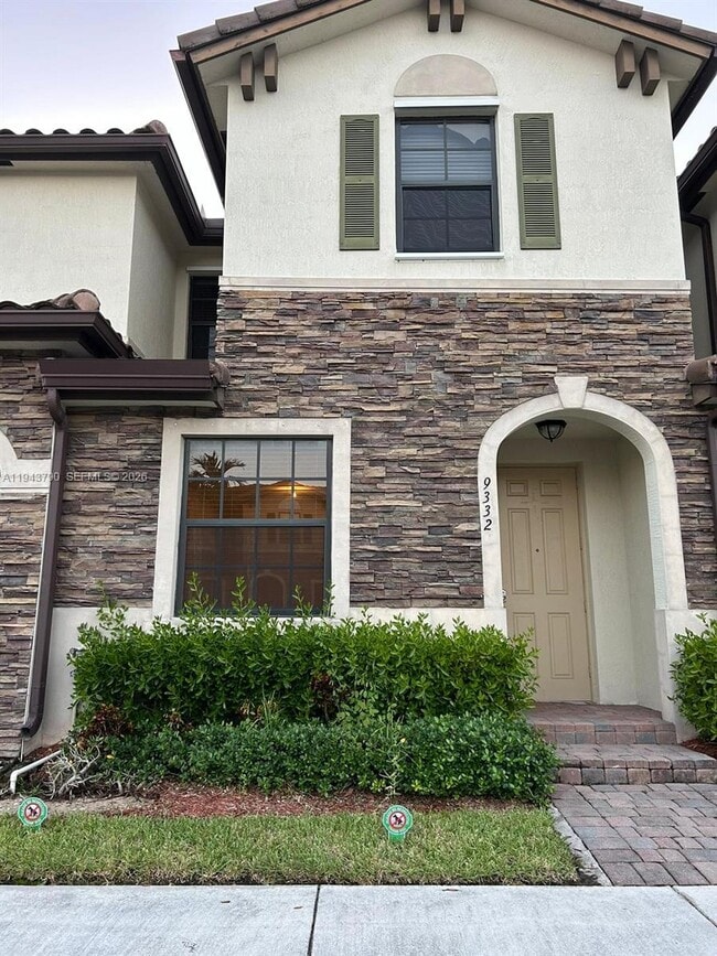 property at 9332 W 33rd Ln