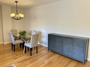 4200 Cathedral Ave NW, Unit 902 in Washington, DC - Building Photo - Building Photo