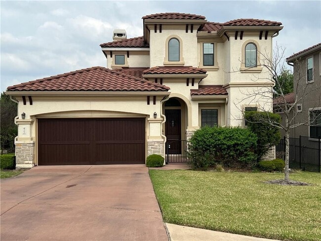 property at 422 Indianwood Dr