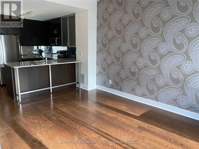 property at 438 King St W