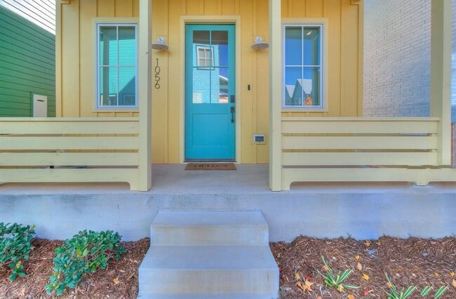 1056 Hangar Dr in Oklahoma City, OK - Building Photo - Building Photo