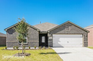 138 Sammy Fowler Ave in Venus, TX - Building Photo