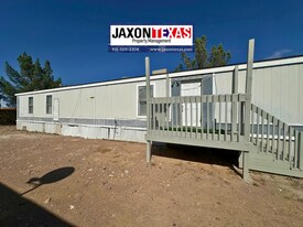 850 Talbot Ave in Canutillo, TX - Building Photo