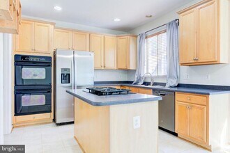 21896 Hawksbury Terrace in Broadlands, VA - Foto de edificio - Building Photo